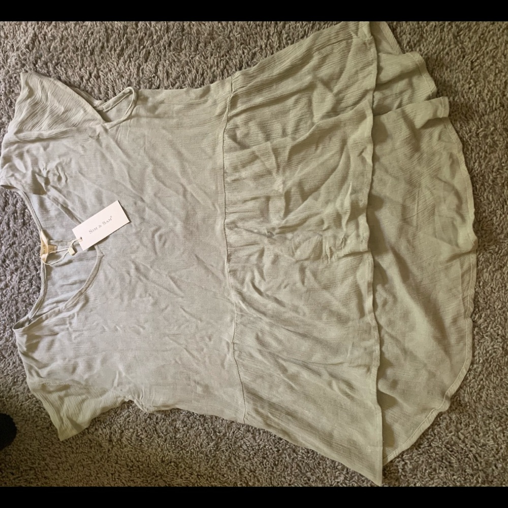 Women’s short sleeve shirt